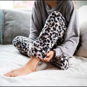 NWT Feejays Leopard print XS